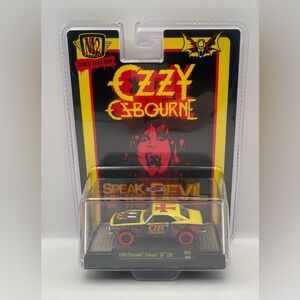 M2 Machines Ozzy Osbourne Chase 1968 Chevrolet Camaro SS 350